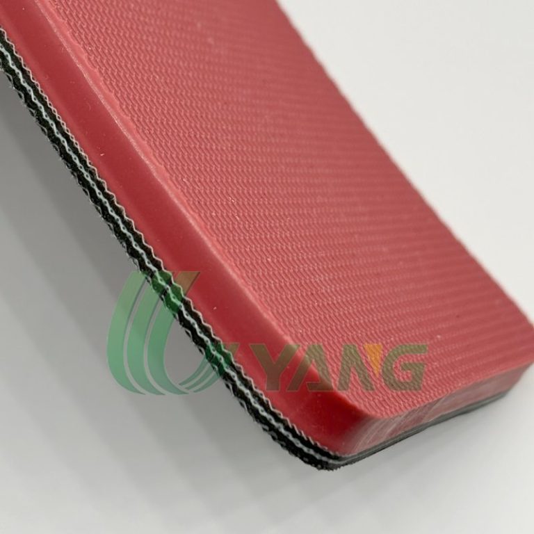 small Golf red rubber conveyor belt
